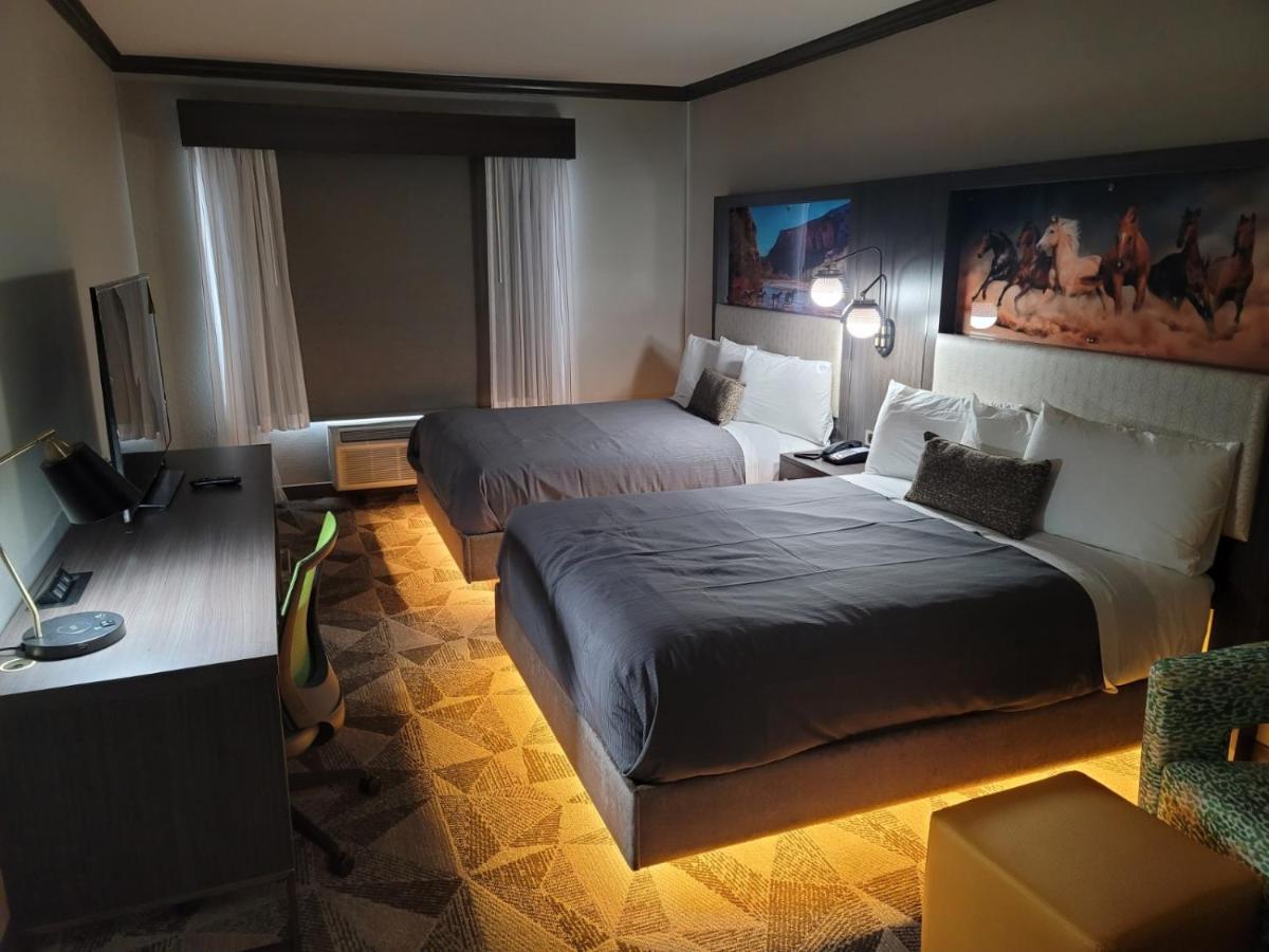 Big Country & Suites, Surestay Collection By Bw