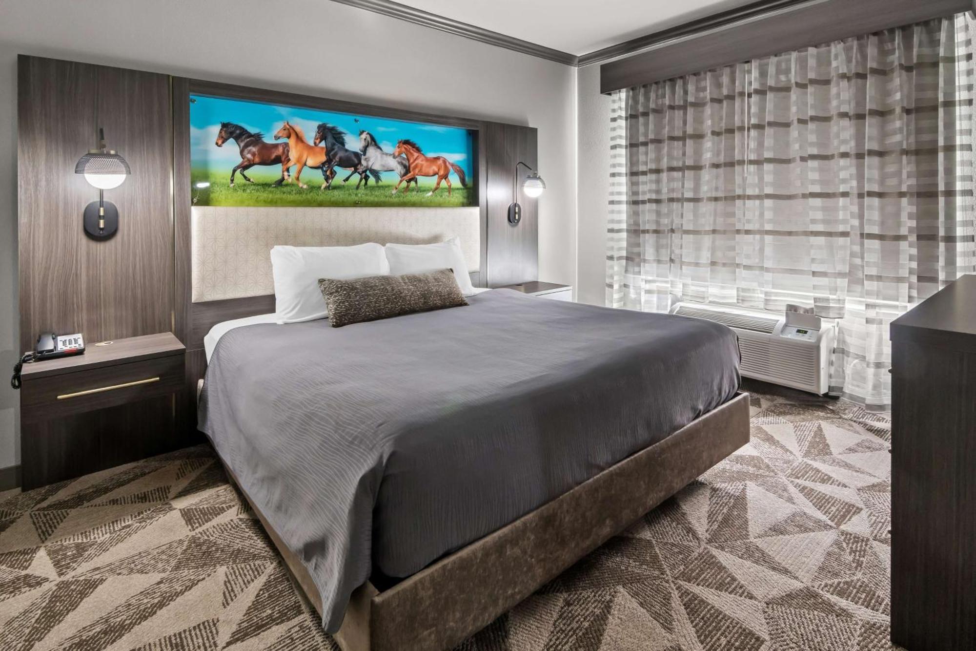 Big Country & Suites, Surestay Collection By Bw Hotel 3*