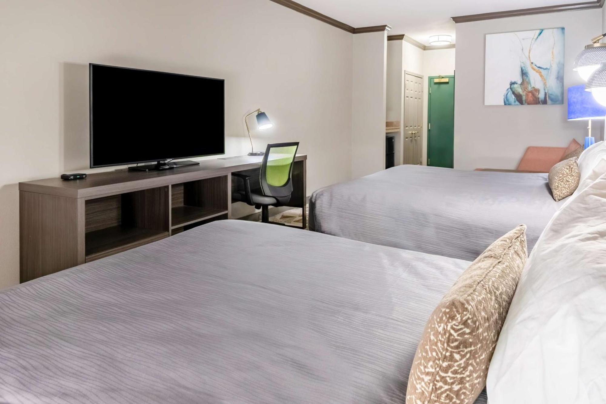 Big Country & Suites, Surestay Collection By Bw 3*