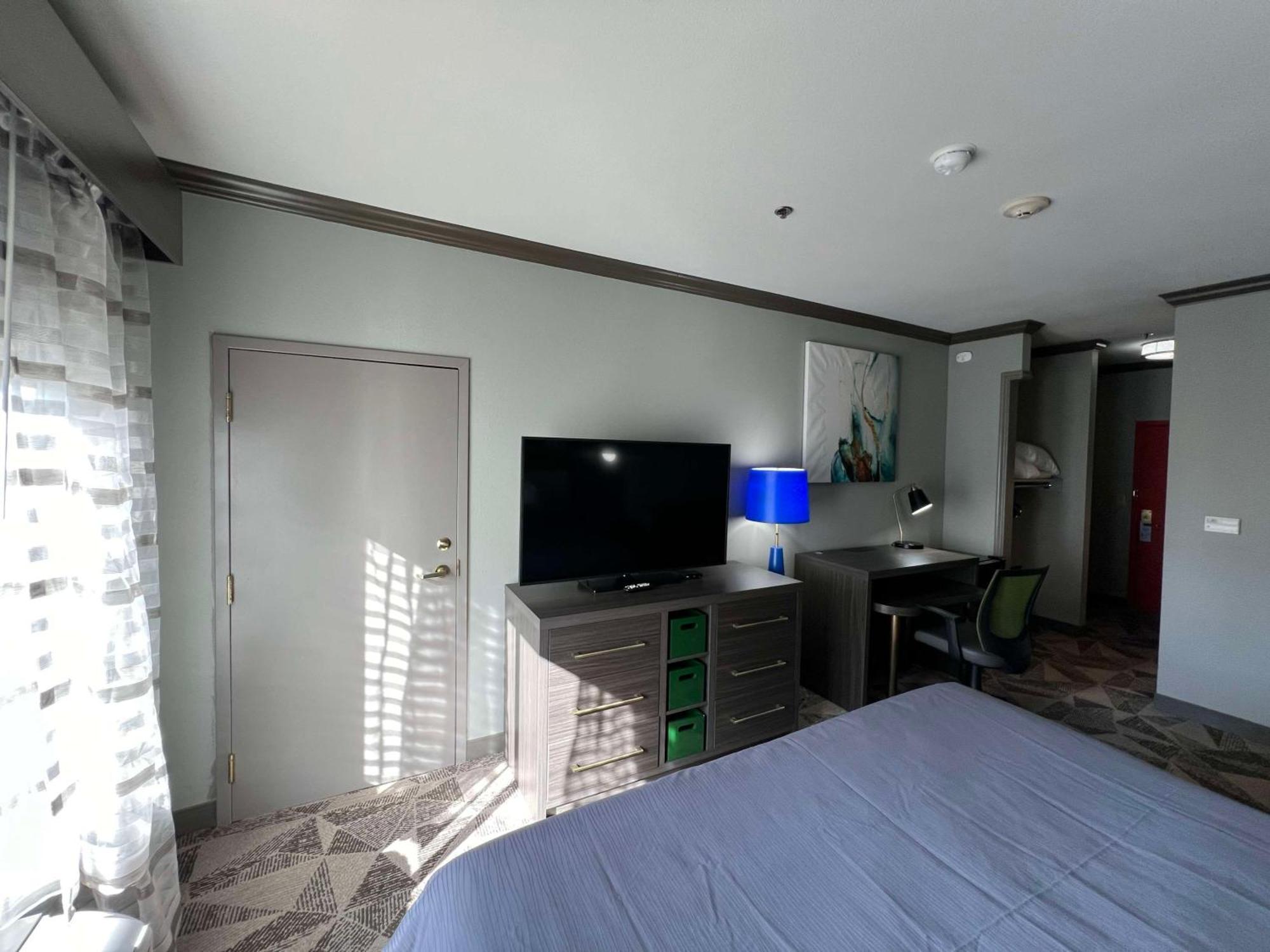 Big Country & Suites, Surestay Collection By Bw