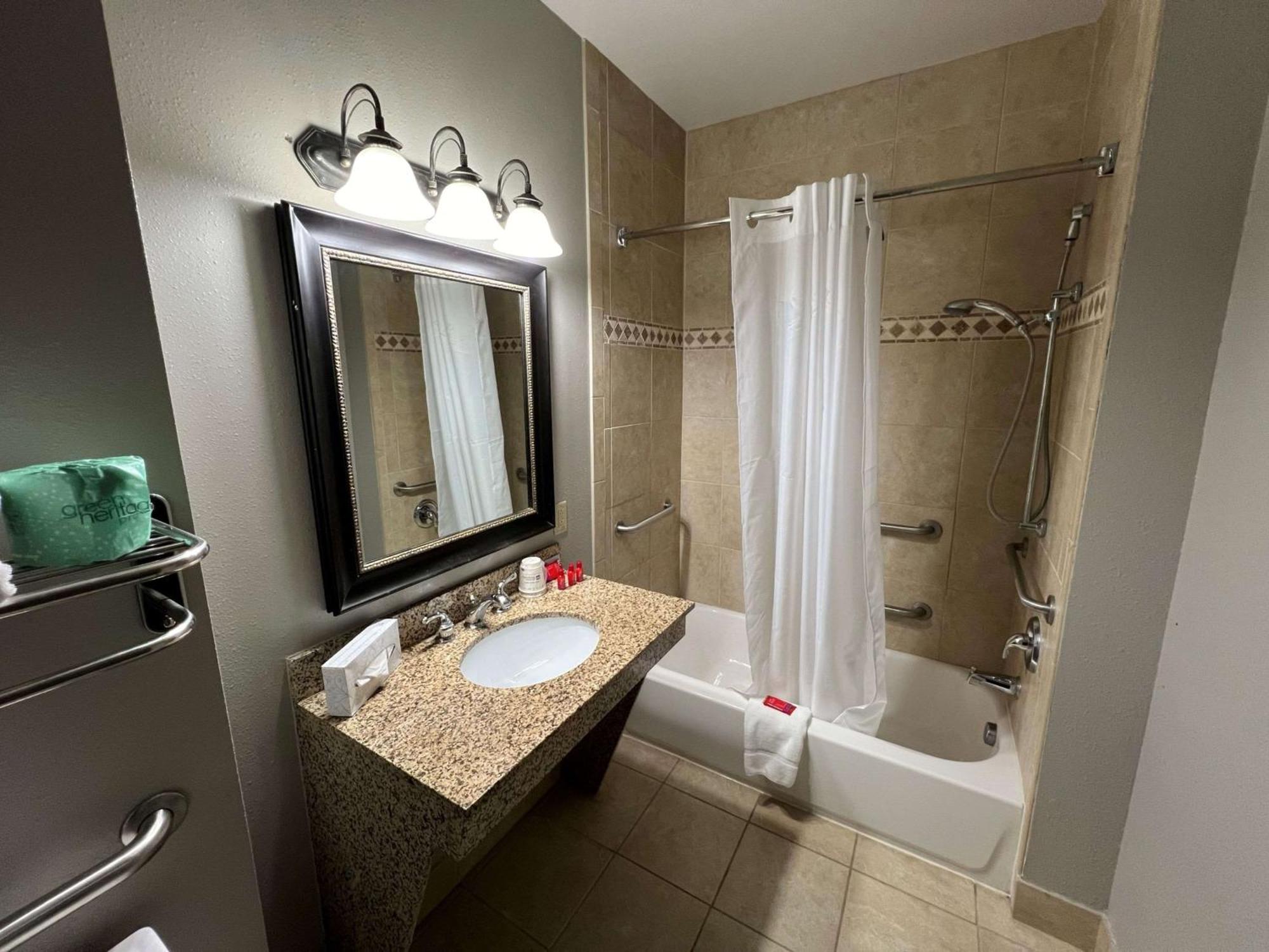 Hotel Big Country & Suites, Surestay Collection By Bw 3*