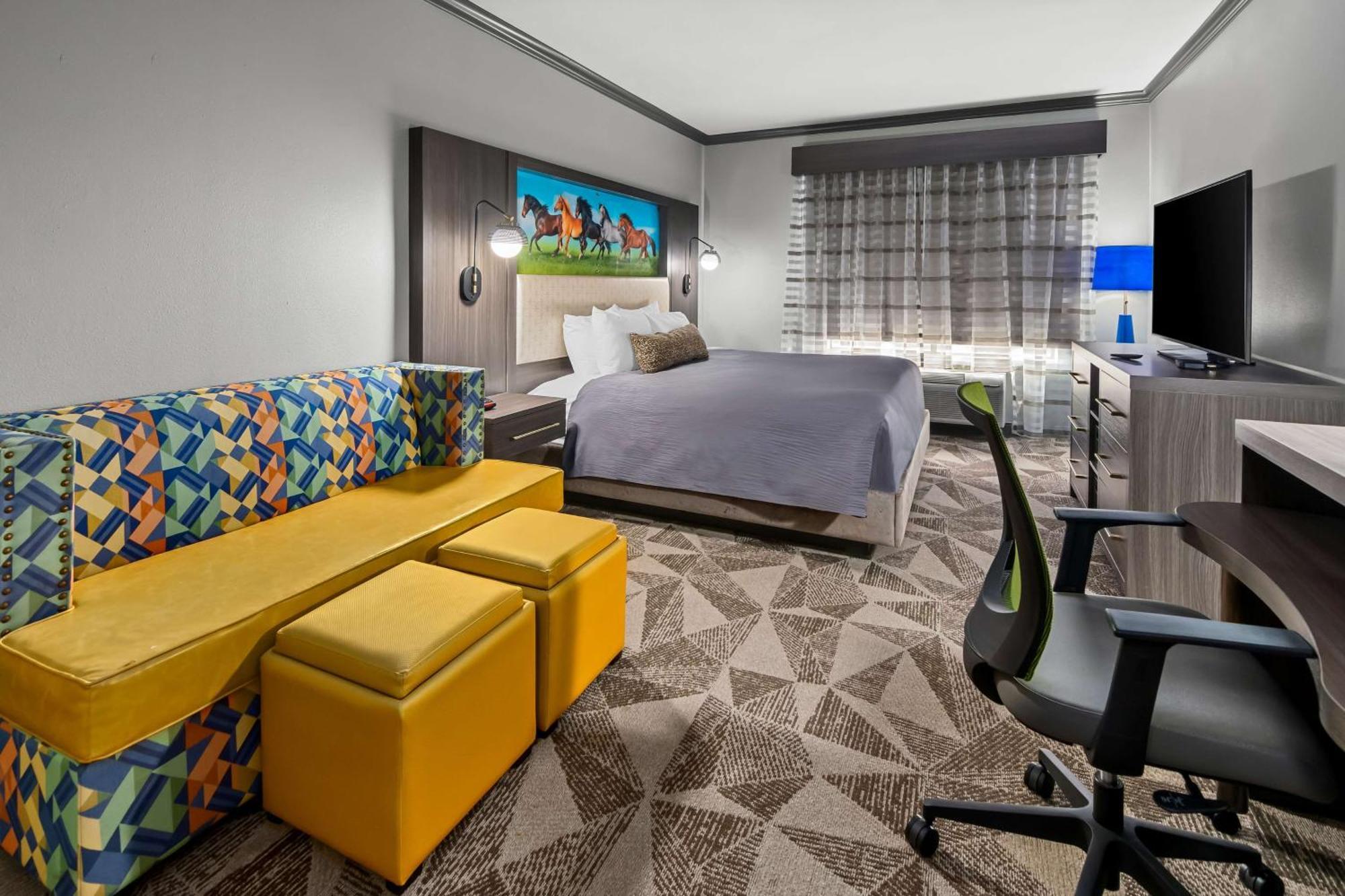 Big Country & Suites, Surestay Collection By Bw 3*